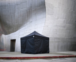 Amercia—0315-2014-09-12-America-Seattle-EMP Museeum Space Needle Tent Photography Dominik Hellmut Wolf